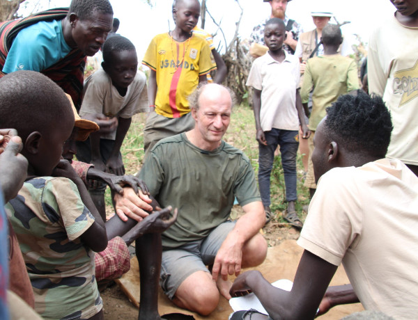 Voluneers in Rushooka